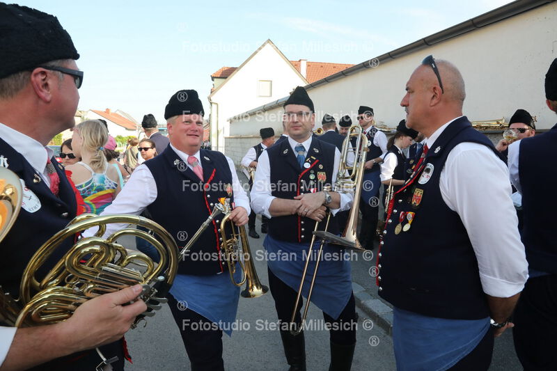 365