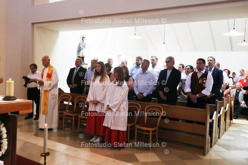 Messe 056