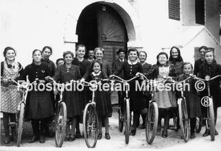 1940 vor Haus Tinhof Hptstr 44