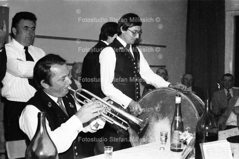 1979 09 10 - 008 - FF Kriegerdenkmal