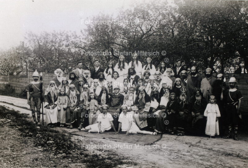 a11a Passionsspielgruppe mit Obl. Tschank