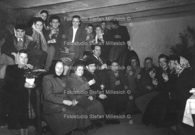 R144 - 0032a 1960 Omas gebtg alte Herren ST